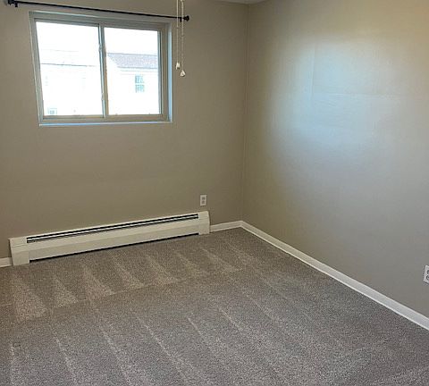 5th image of 24 Joseph Dr Unit 1