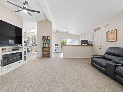 108 Fiesta Lane, Rohnert Park, CA, 94928