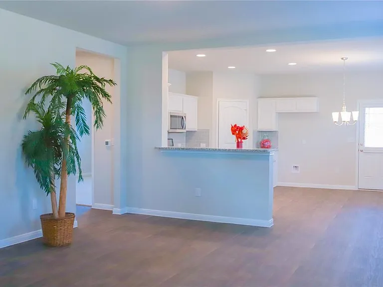 14015 Macquarie Dr — Photo 11
