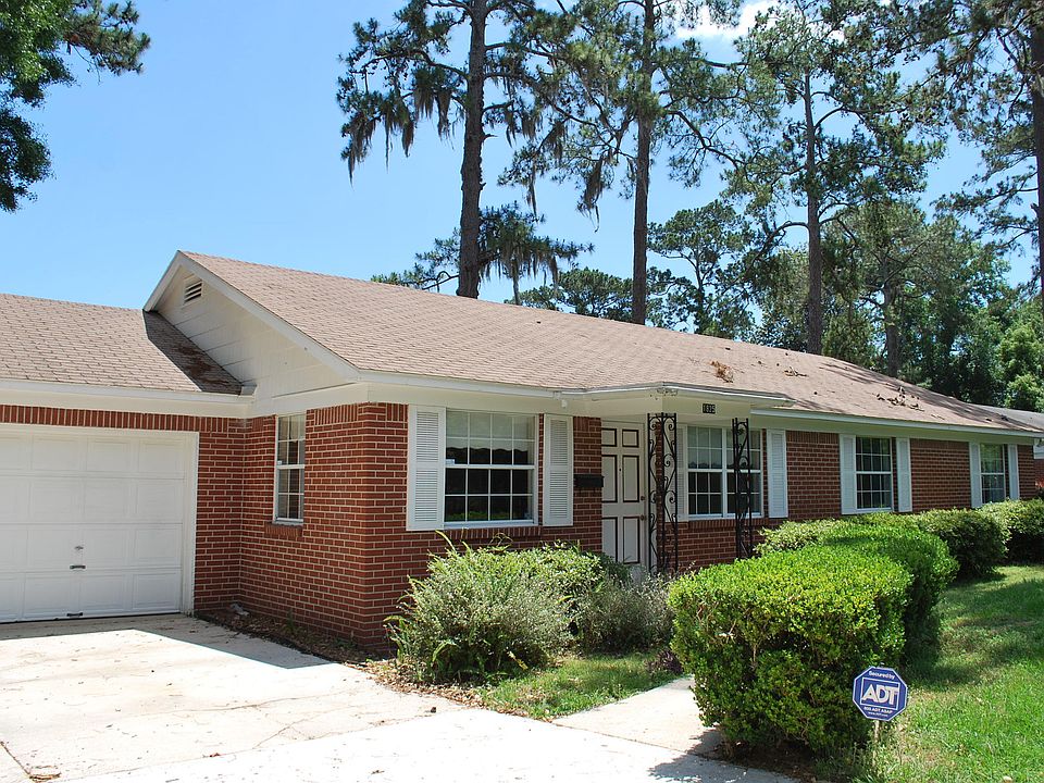 1st image of 1825 Niblick Dr