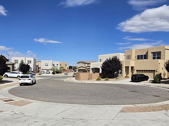 3rd image of 7204 Valle Jardin Ln NW