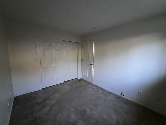 3rd image of 402 Washington Ave #D