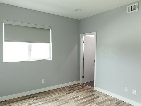 4th image of 5731 1/2 Klump Ave