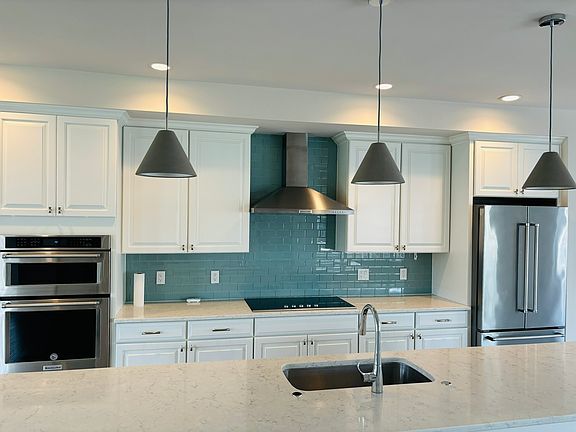 5th image of 2773 Ashcombe Dr