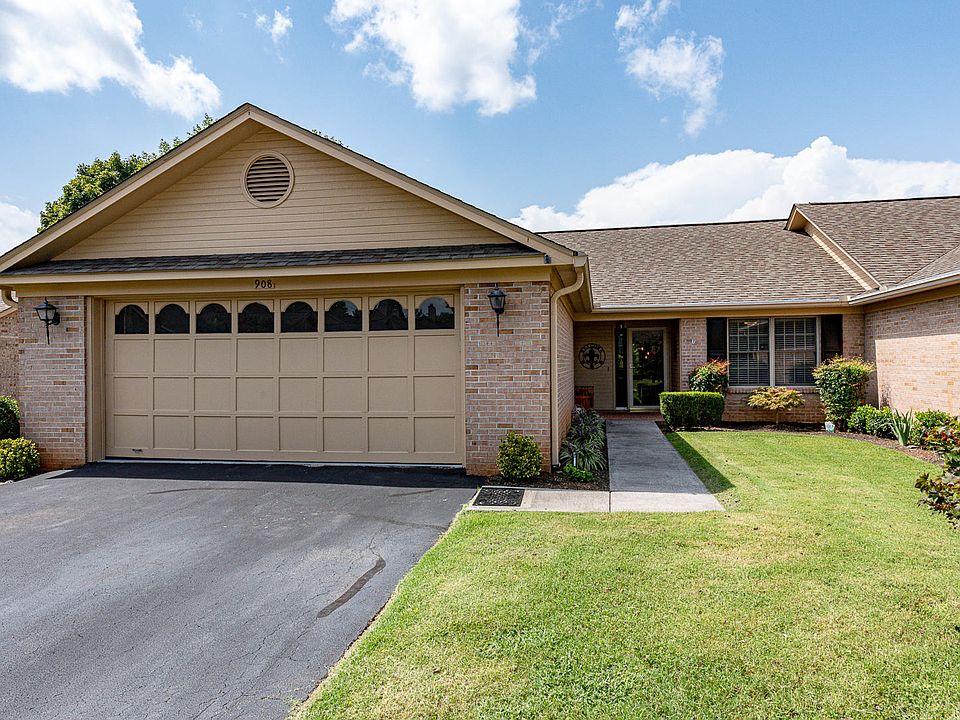 1st image of 908 Portsmouth Cir