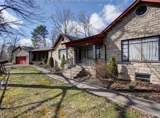 3015 Shadyside Rd, Saint Albans, WV 25177