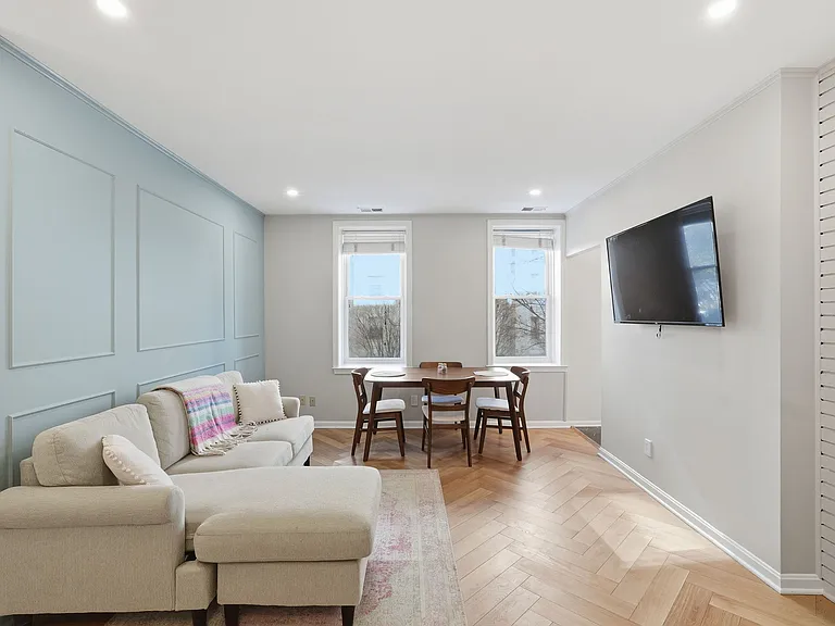 2001 16th St NW #202 — Photo 2