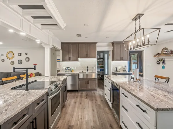 21 Cam Bran Rd, Sopchoppy, FL 32358