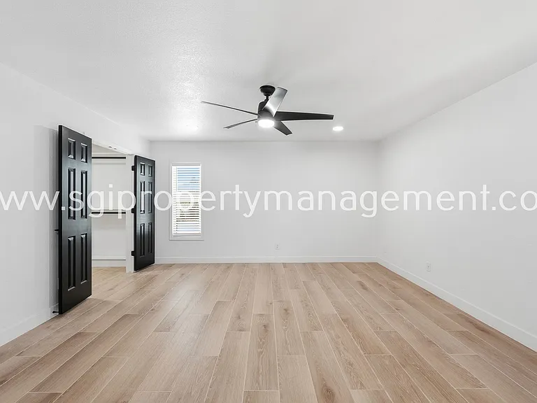 5040 E Columbine Dr — Photo 27