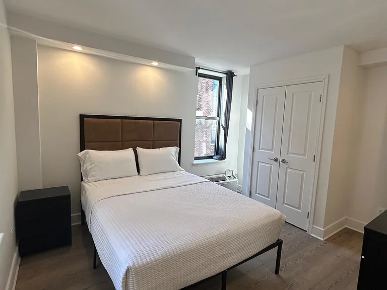45 W 81st St #14R — Photo 3