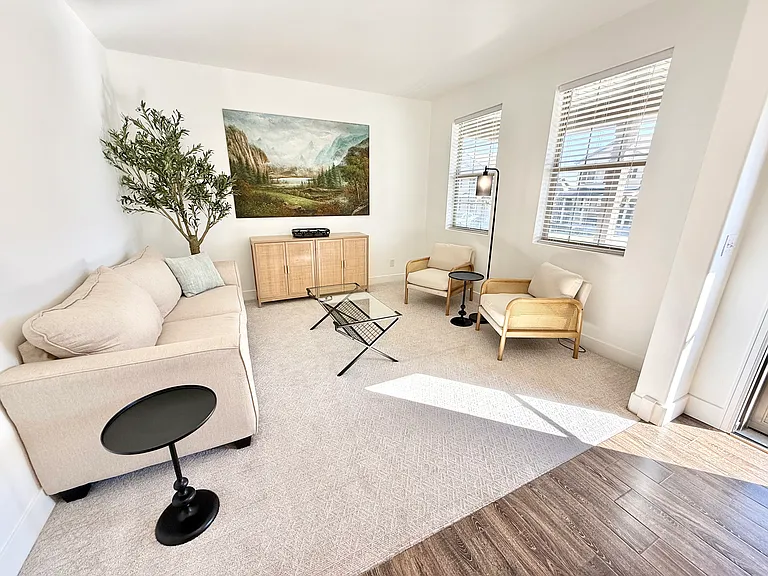1867 E Chimney Stone Ct — Photo 7