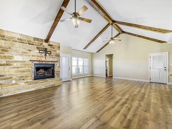 4th image of 785 Schneider Rd