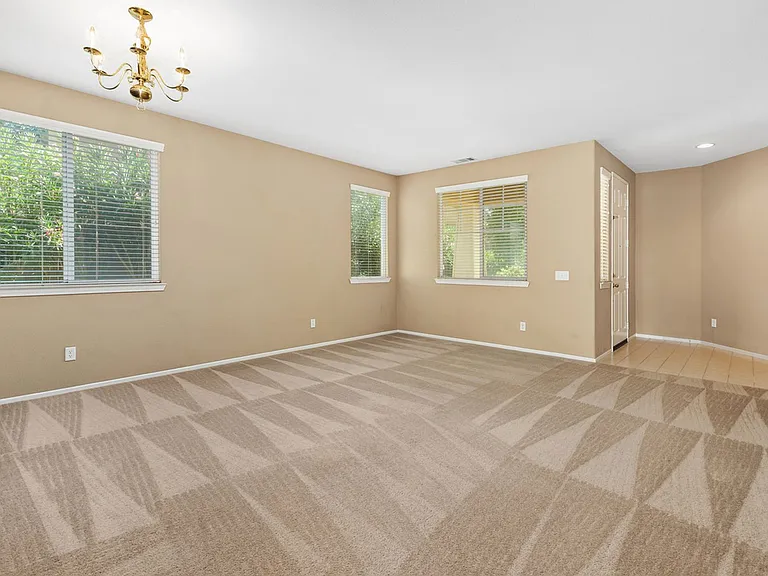 46433 Vianne Ct — Photo 3