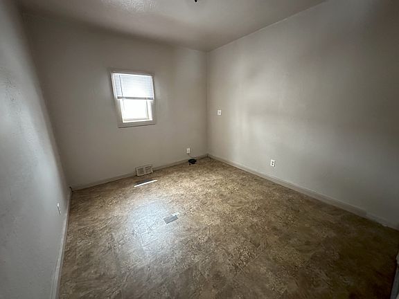2nd image of 213 N Fairfax Ave #2