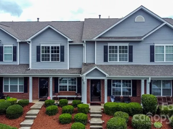 8415 Big Creek Ct, Matthews, NC 28105