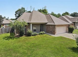 819 Woodsprings Ct, Covington, LA 70433
