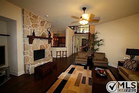 3rd image of 5835 Franklin Ct