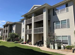 60 Cherry Ct, North Liberty, IA 52317