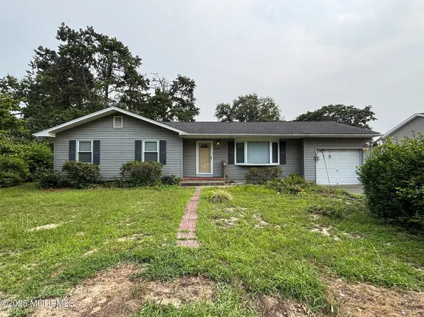 1016 Eighth Avenue, Manchester, NJ 08759