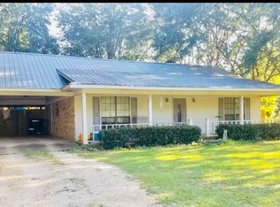 5804 Kaye Ln, Moss Point, MS 39562