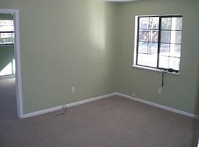 1st image of 1552 NE 5th Pl