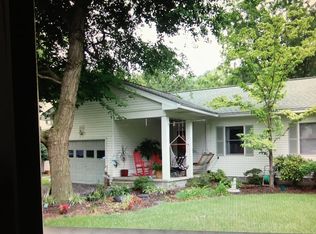 85 Harris Creek Rd, Hampton, VA 23669