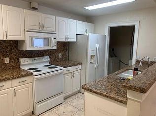 907 SW 78th Ave, Pompano Beach, FL 33068