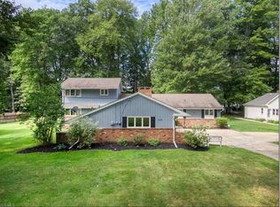 334 Beechwood Dr, Northfield, OH 44067