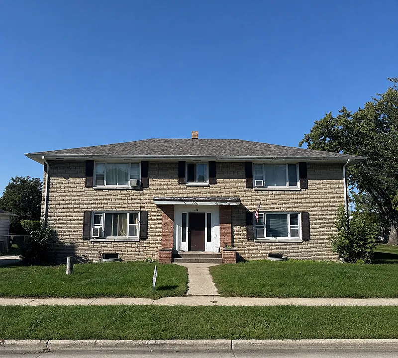 111 Andrew Ave #4