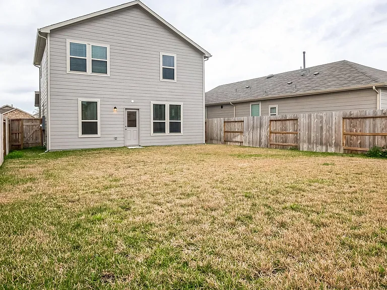 16523 Pine Arrow Dr — Photo 32