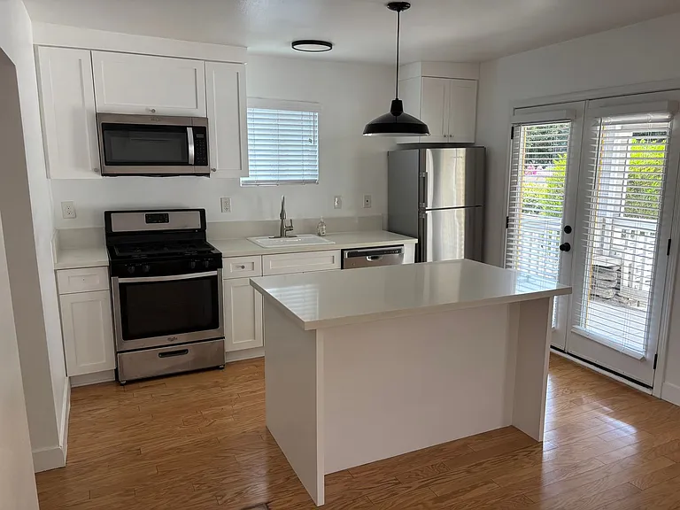 3232 Verdugo Rd — Photo 6