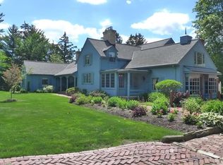 7031 Wilson Mills Rd, Chesterland, OH 44026