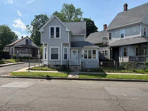 57 Linden St Photo 1