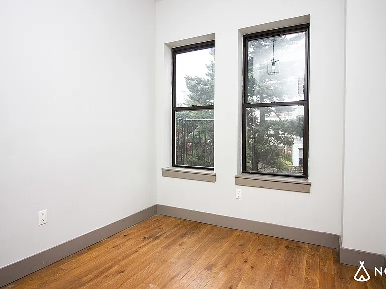 1873 Menahan St #2B — Photo 3