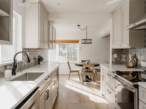 16 Lakewood Heights, Lakewood, CO 80215