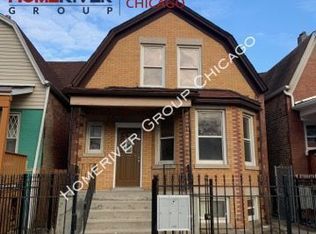 945 N Saint Louis Ave, Chicago, IL 60651