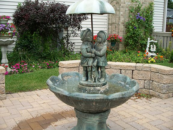 5th image of 260 Shipland Dr
