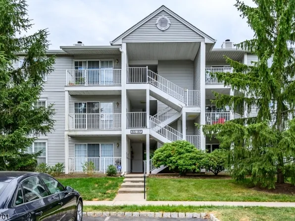85 Rachel Ct #4509, Franklin Park, NJ 08823