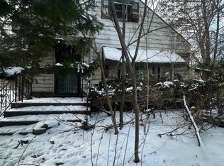 2001 Hovey Pl, Gary, IN