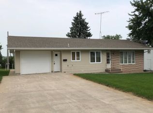 612 Ann St, Howells, NE 68641
