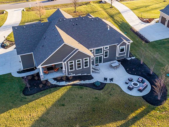 4th image of 664 Grand Wood Ct