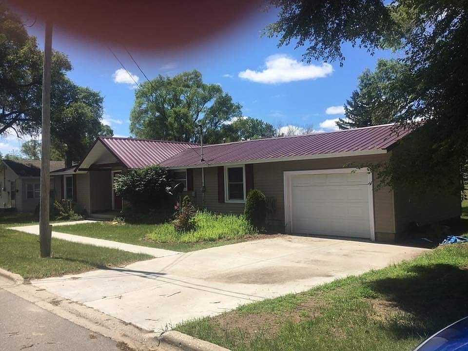 2nd image of 206 S Bronson Ave