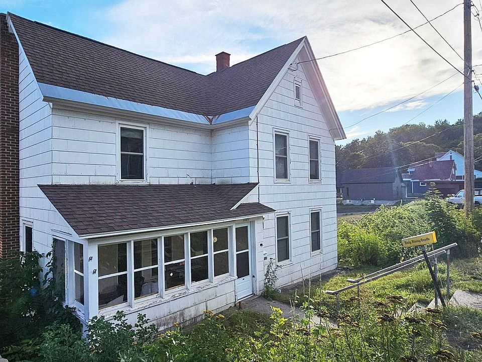 1st image of 20897 3rd St