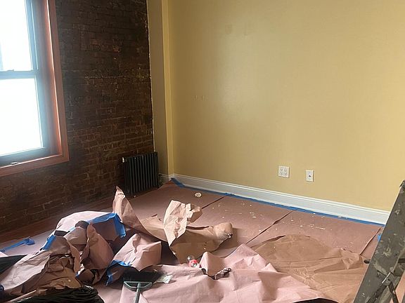 4th image of 561 W 163rd St APT 4D