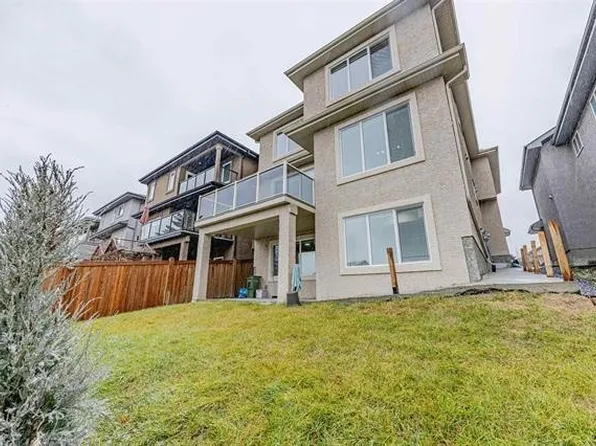 9007 181st Ave NW, Edmonton, AB