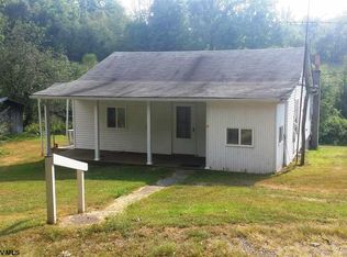 303 Fairview Rd, Belington, WV 26250