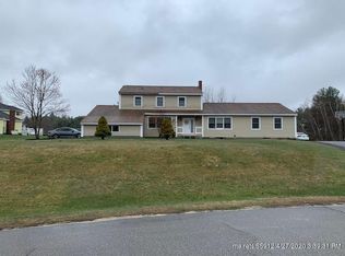 6 Quail Ridge Dr, Gorham, ME 04038