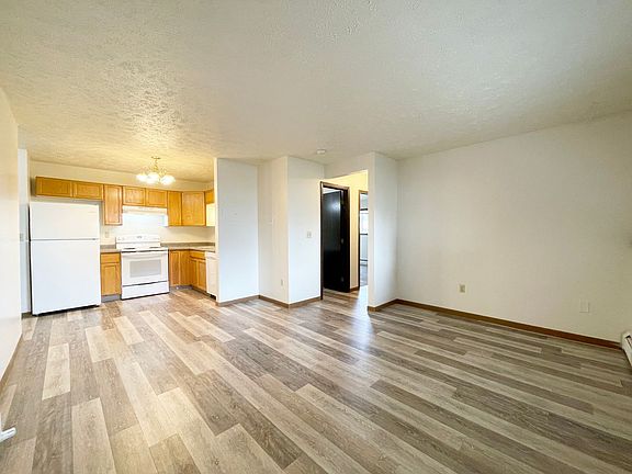 3rd image of 525 22nd Ave NW #C40