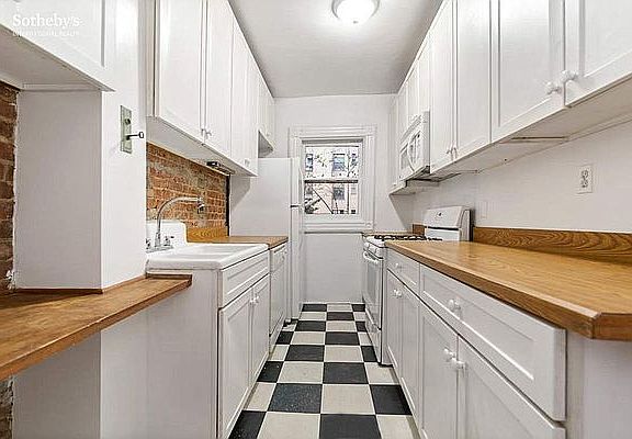 3rd image of 342 W 84th St #1