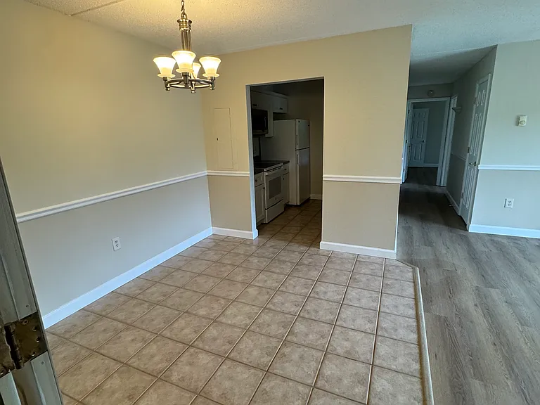 20 Maple Crest Cir #F — Photo 1